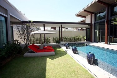 Garden, Pool and Terrace Area